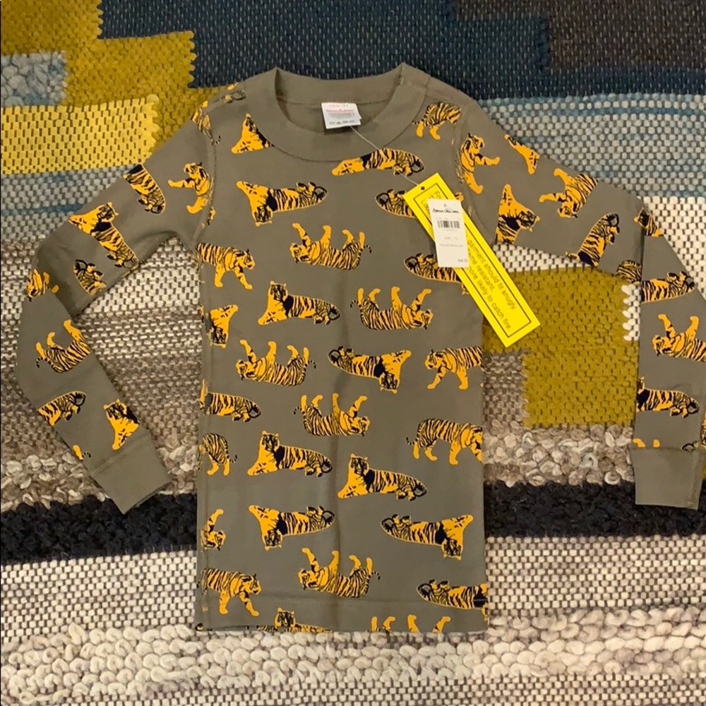 NWT Hanna Andersson Tiger pajama TOP